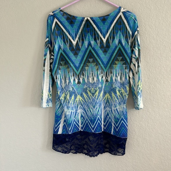 Pretty weekend top - Picture 8 of 10